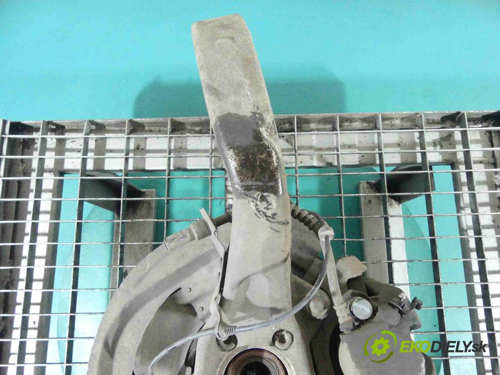 Bmw X5 E70 2006-2013 3.0d 245KM automatic 180 kW 2993 cm3 5- náboj pravé  (Náboje)