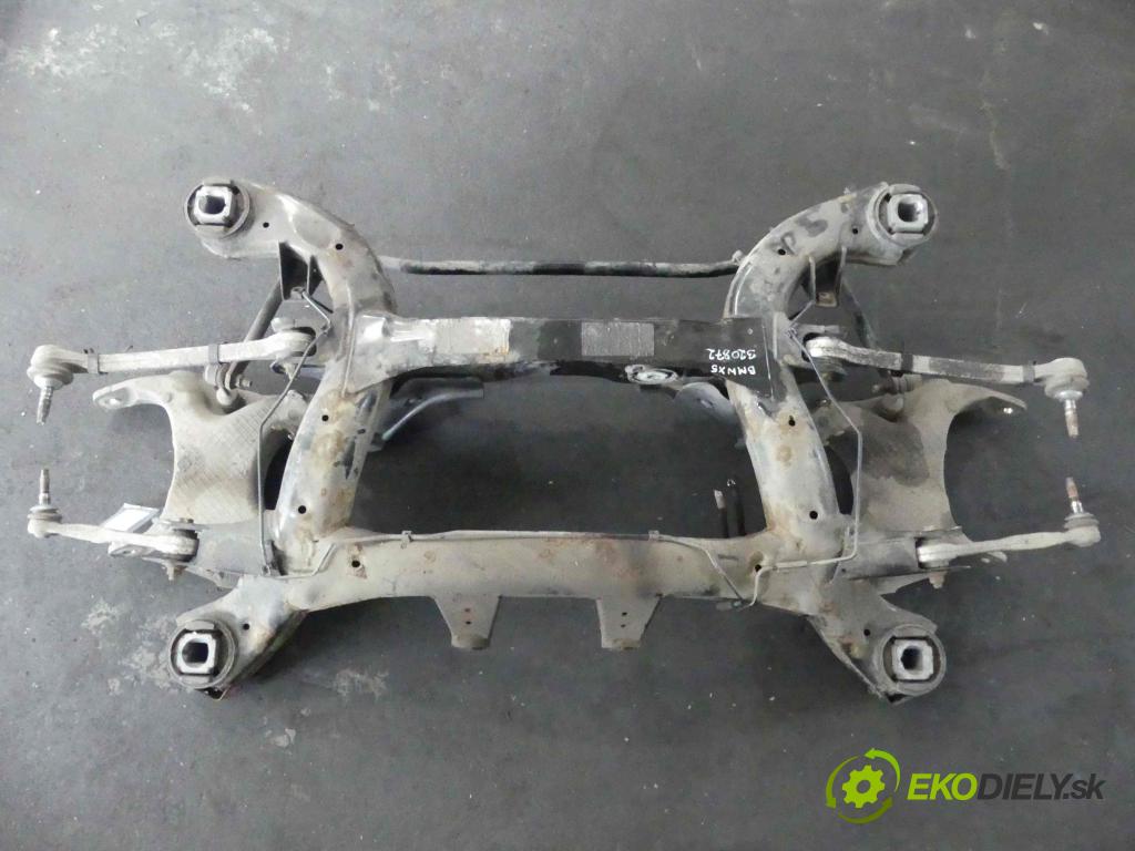 Bmw X5 E70 2006-2013 3.0d 245KM automatic 180 kW 2993 cm3 5- zadní výztuha 