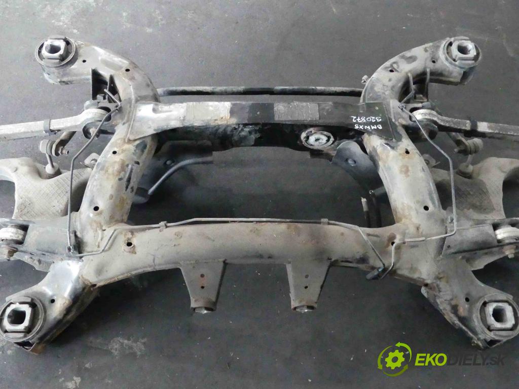 Bmw X5 E70 2006-2013 3.0d 245KM automatic 180 kW 2993 cm3 5- zadní výztuha