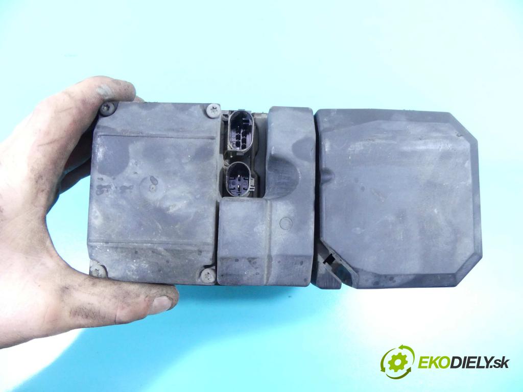 Vw Touareg I 2002-2010 5.0 TDI 313 hp automatic 230 kW 4921 cm3 5- Webasto 7L6819008D (Webasto ohřívače)