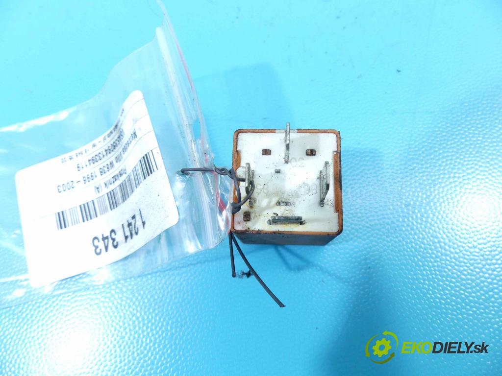 Mercedes Vito W638 1996-2003 2,2.0 cdi 82 HP manual 60 kW 2148 cm3 5- Relé: 22200035 (Relé)