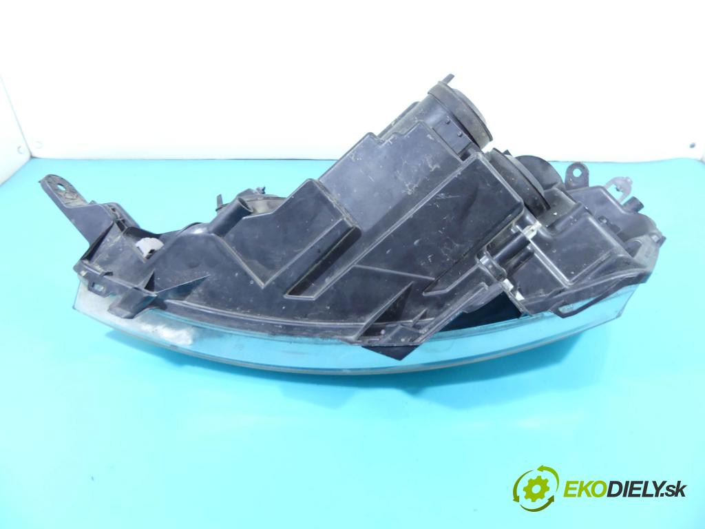 Peugeot Expert II 2006-2016 2.0 hdi 120 HP manual 88 kW 1997 cm3 5- Reflektor: pravý 89902604 (Pravé)