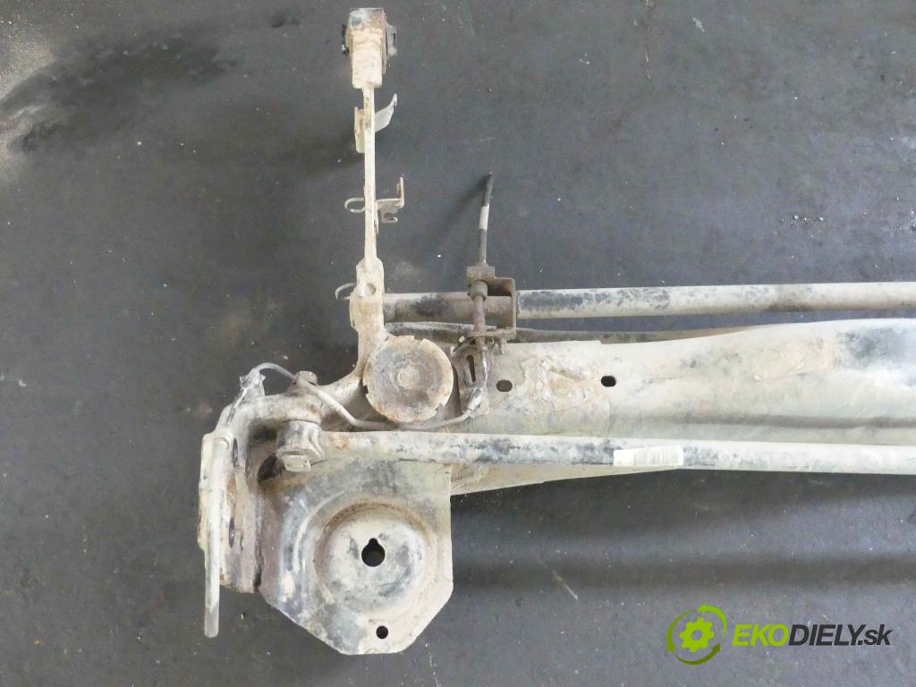 Peugeot Expert II 2006-2016 2.0 hdi 120 hp manual 88 kW 1997 cm3 5- zadní výztuha