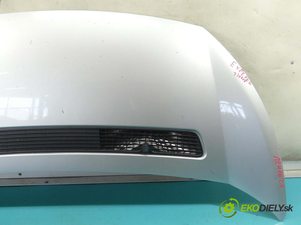 Peugeot Expert II 2006-2016 2.0 hdi 120 HP manual 88 kW 1997 cm3 5- kapota predná