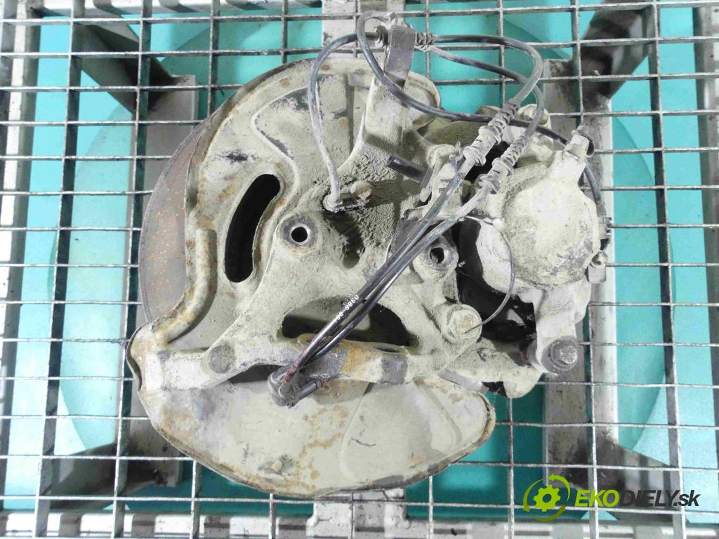 Mercedes CLK II C209 2002-2009 2,2.0 cdi 150 HP automatic 110 kW 2148 cm3 2- náboj pravé  (Náboje)