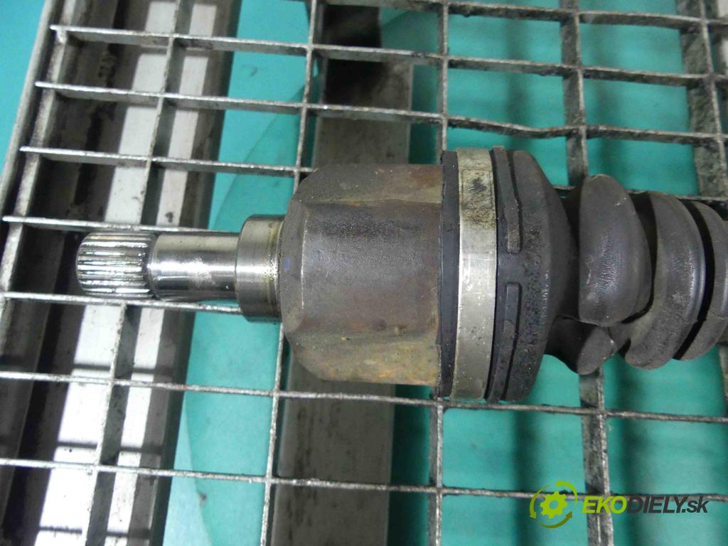 Citroen C4 II 2010-2017 1.6 16v 120 HP manual 88 kW 1598 cm3 5- poloos ľavé  (Poloosy)