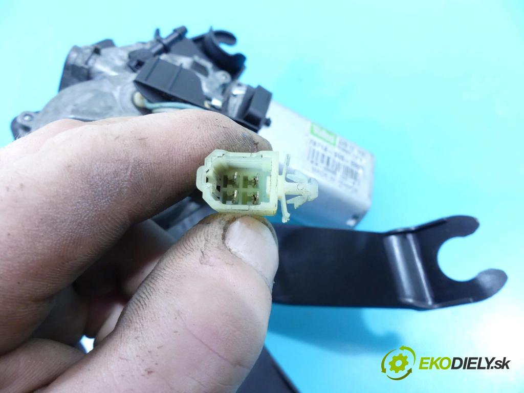 Honda Civic VII 2000-2006 1.4 16v 90 HP manual 66 kW 1396 cm3 3- motor stieračov zadné 53017112