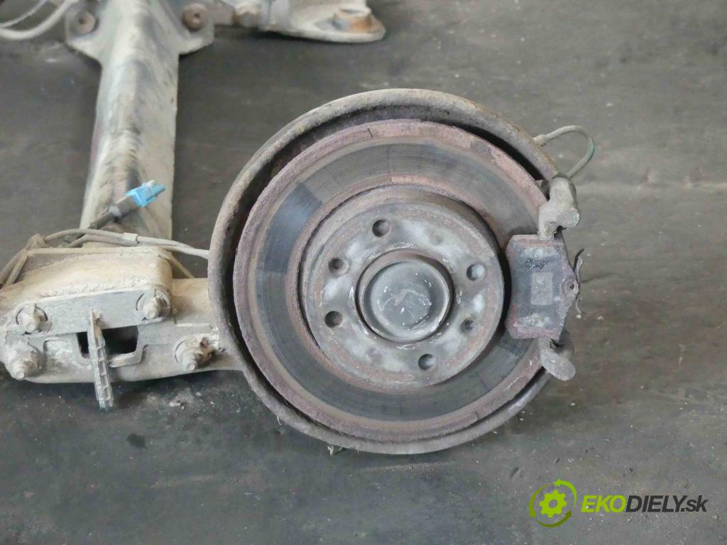 Citroen C3 I 2002-2009 1.4 hdi 90 hp manual 66 kW 1398 cm3 5- zadní výztuha