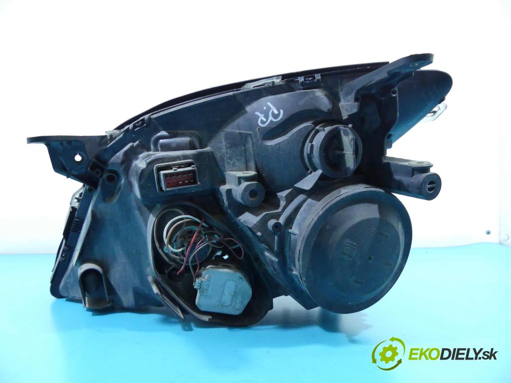 Opel Vectra C 2002-2008 2.0 dti 101 HP manual 74 kW 1995 cm3 4- Reflektor: pravý  (Pravé)