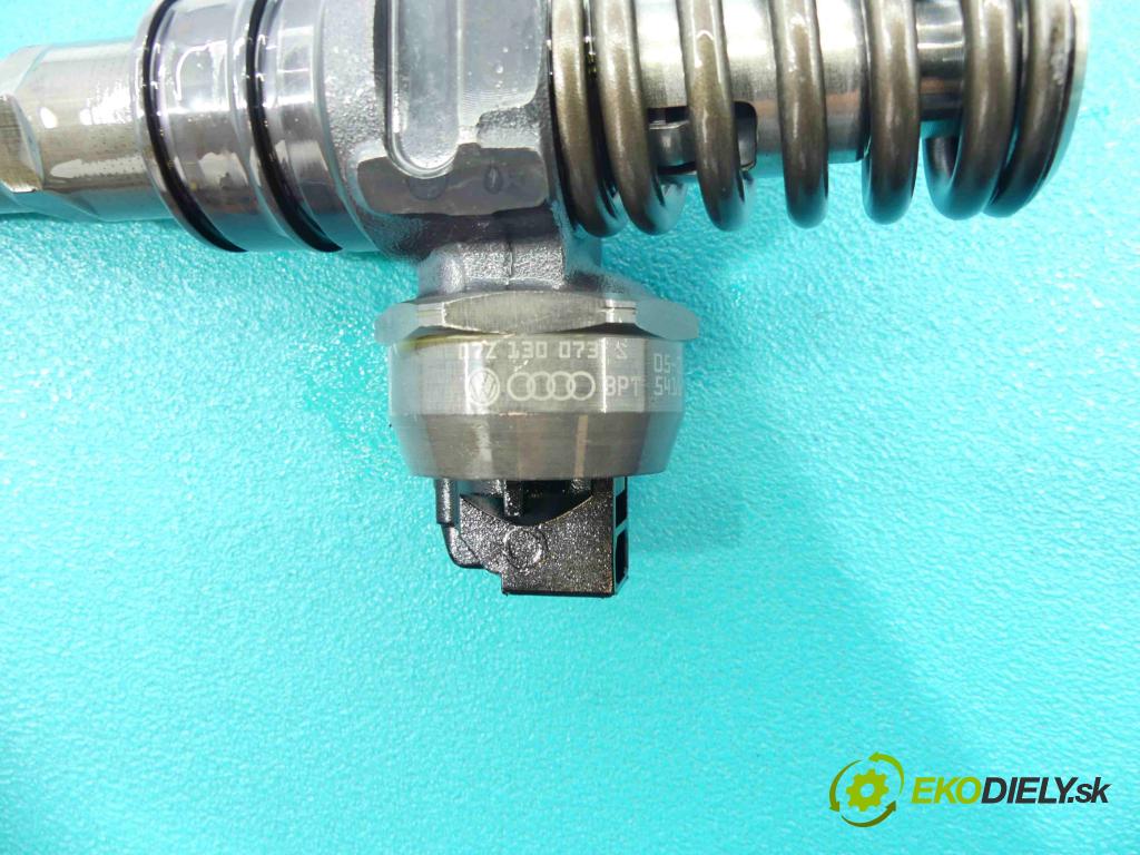Vw Touareg I 2002-2010 5.0 TDI 313 HP automatic 230 kW 4921 cm3 5- vstrekovacie čerpadlo 0414720305 (Vstrekovače)
