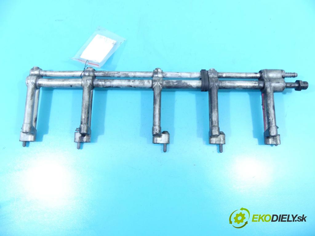 Vw Touareg I 2002-2010 5.0 TDI 313 HP automatic 230 kW 4921 cm3 5- lišta vstrekovacia 07Z133317K (Vstrekovacie lišty)