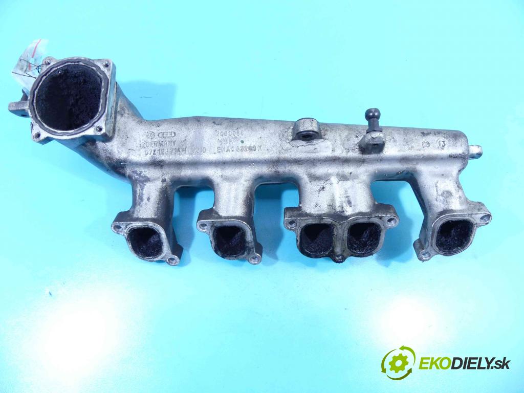 Vw Touareg I 2002-2010 5.0 TDI 313 HP automatic 230 kW 4921 cm3 5- zvod nasávací 07Z129714H (Sacie potrubia)