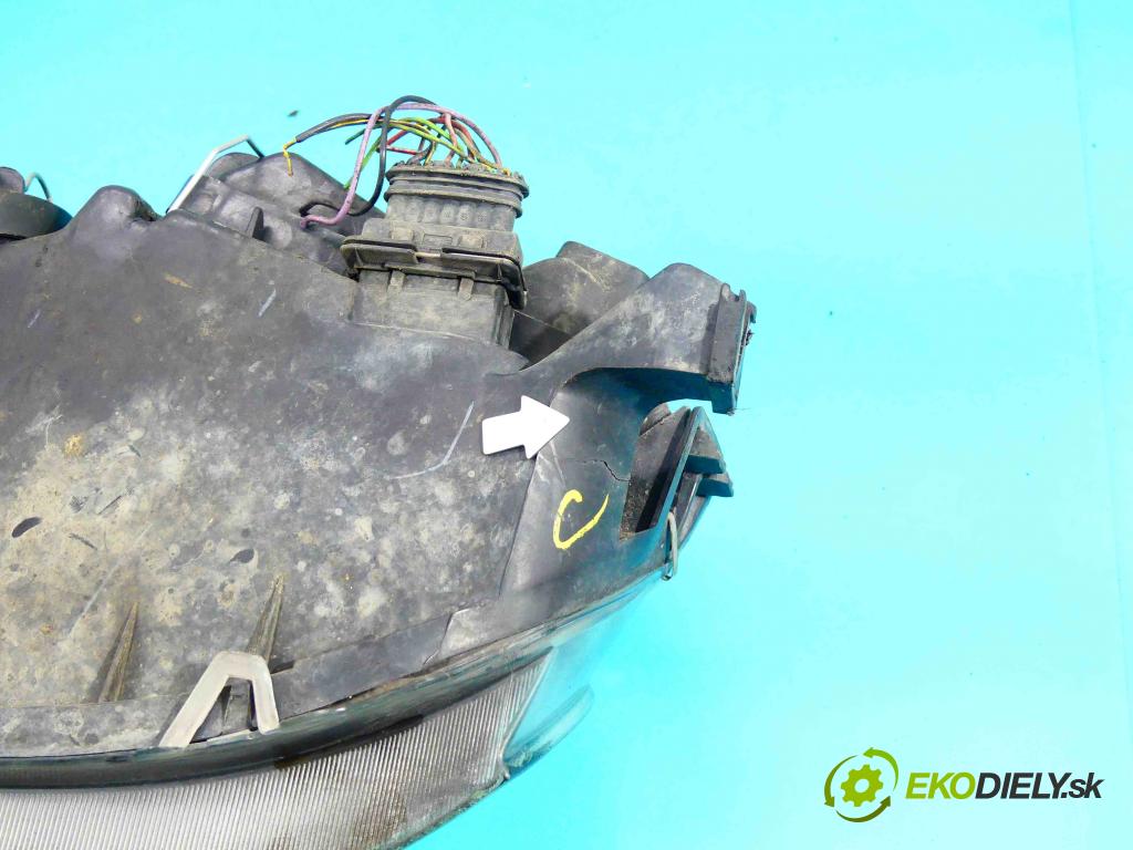 Fiat Punto II 1999-2010 1.2 16v 80 HP manual 59 kW 1242 cm3 3- Reflektor: pravý  (Pravé)