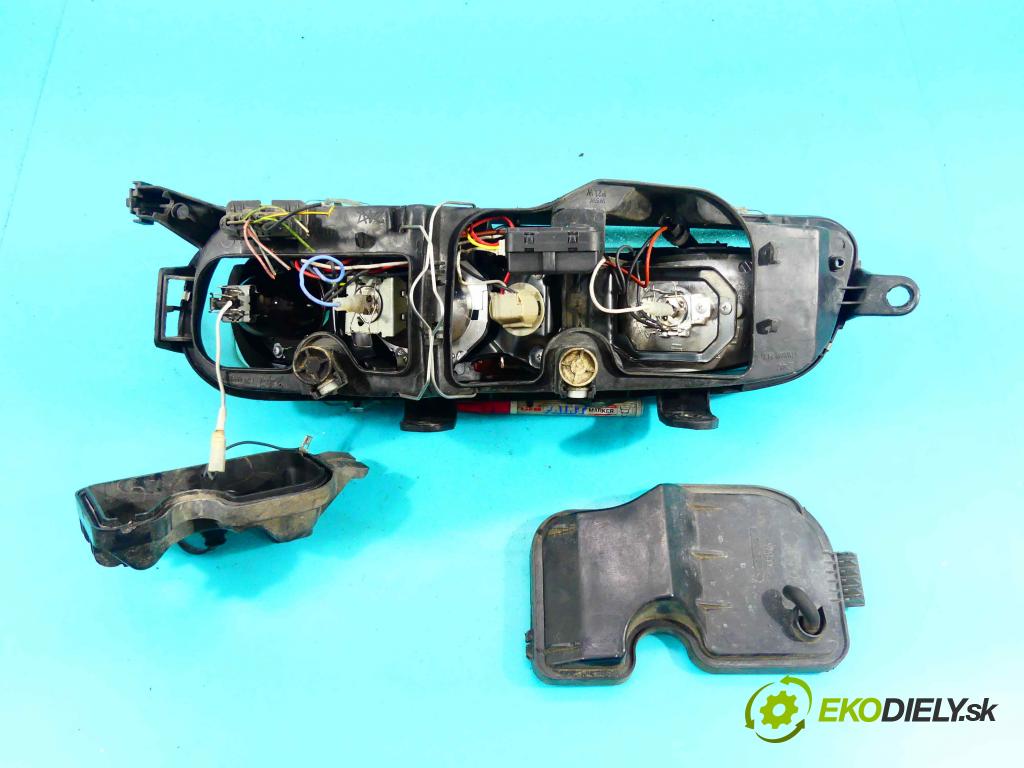 Fiat Punto II 1999-2010 1.2 16v 80 HP manual 59 kW 1242 cm3 3- Reflektor: pravý  (Pravé)