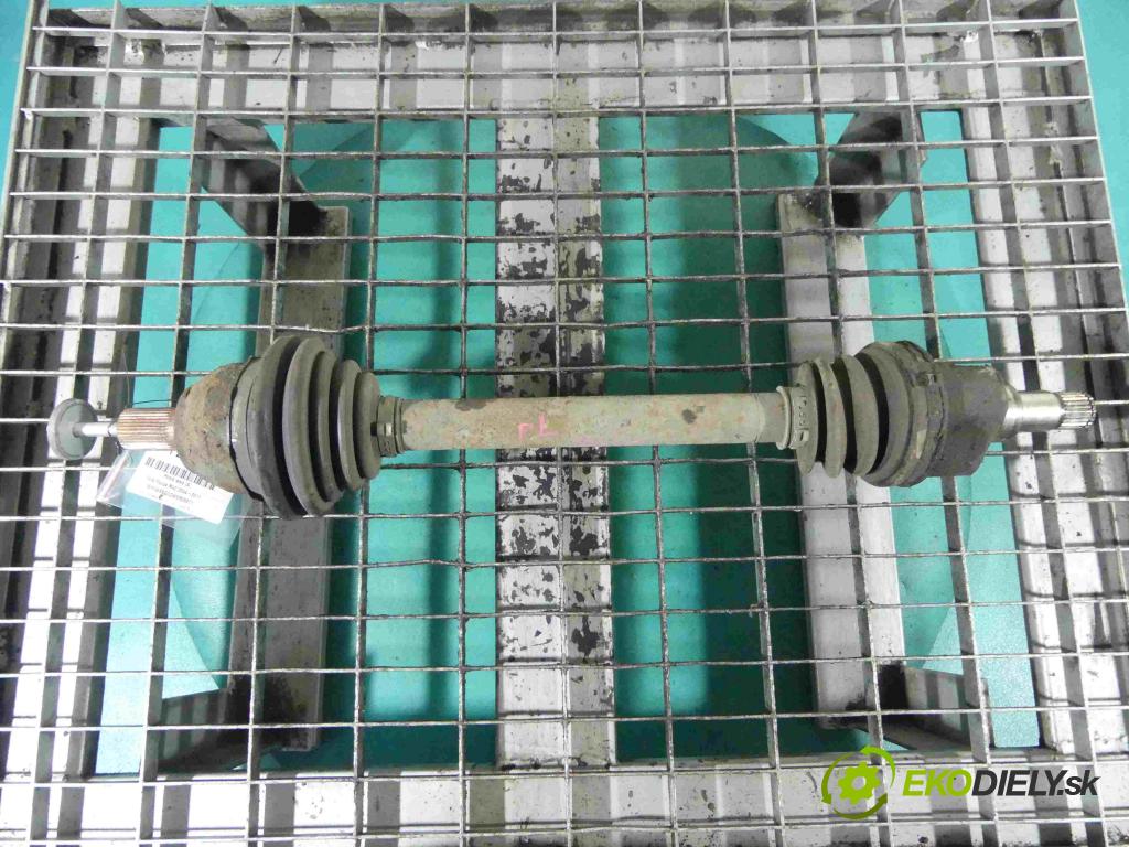 Ford Focus Mk2 2004-2011 1.6 16v 101 HP manual 74 kW 1596 cm3 5- poloos ľavé  (Poloosy)