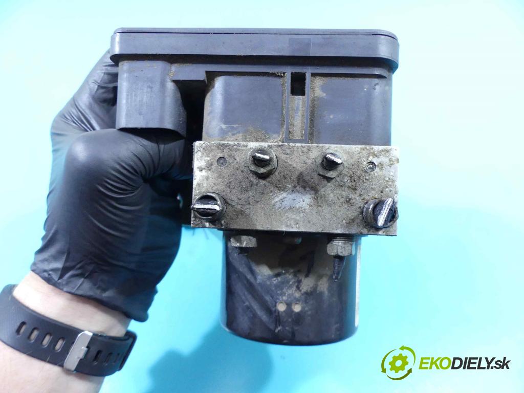 Ford Focus Mk2 2004-2011 1.6 16v 101 HP manual 74 kW 1596 cm3 5- čerpadlo abs 3M51-2C405-HC (Pumpy ABS)