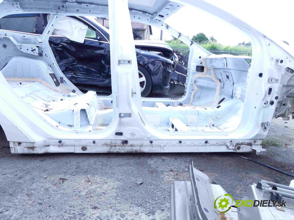 Ford Focus Mk3 2010-2018 2.0 TDCI 140 hp manual 103 kW 1997 cm3 5- práh pravý  (Ostatní)