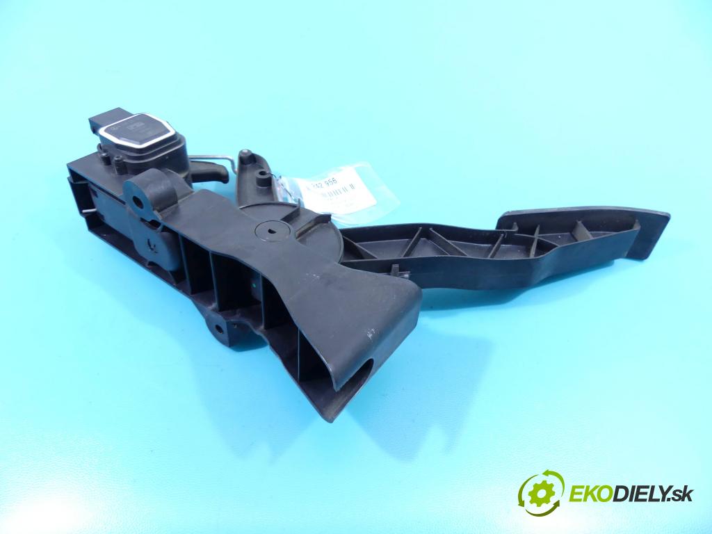 Mercedes A W169 2004-2012 2.0 cdi (640941) 140 HP manual 103 kW 1992 cm3 5- pedále A1693000304 (Pedále)