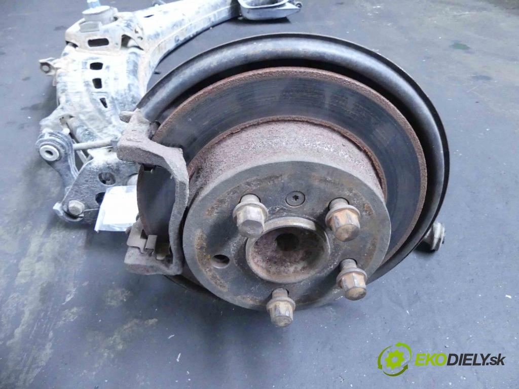 Mercedes A W169 2004-2012 2.0 cdi (640941) 140 hp manual 103 kW 1992 cm3 5- zadní výztuha