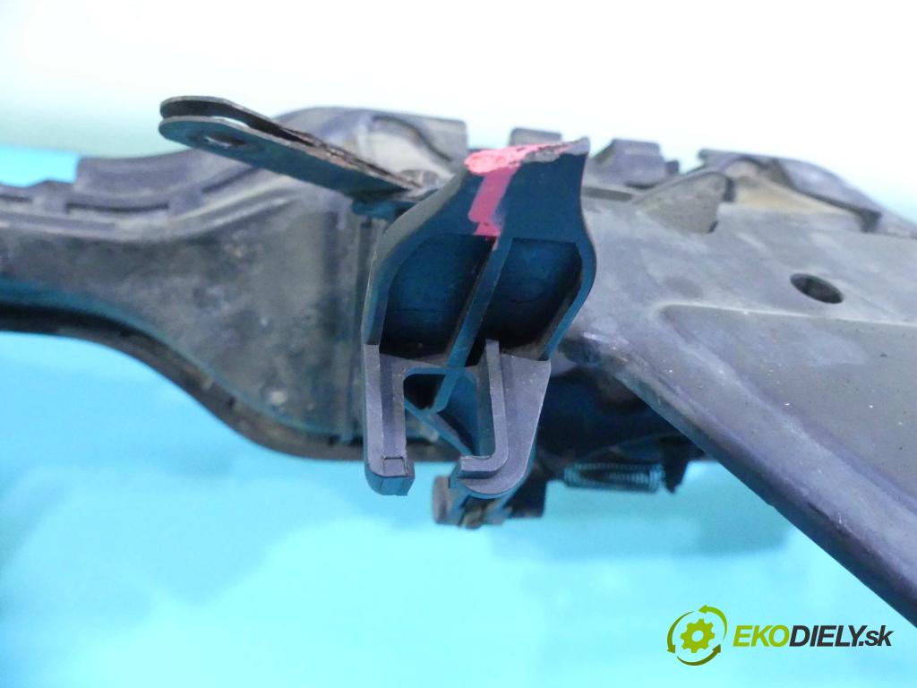 Mercedes A W169 2004-2012 2.0 cdi (640941) 140 hp manual 103 kW 1992 cm3 5- stěna přední  (Výztuhy přední)