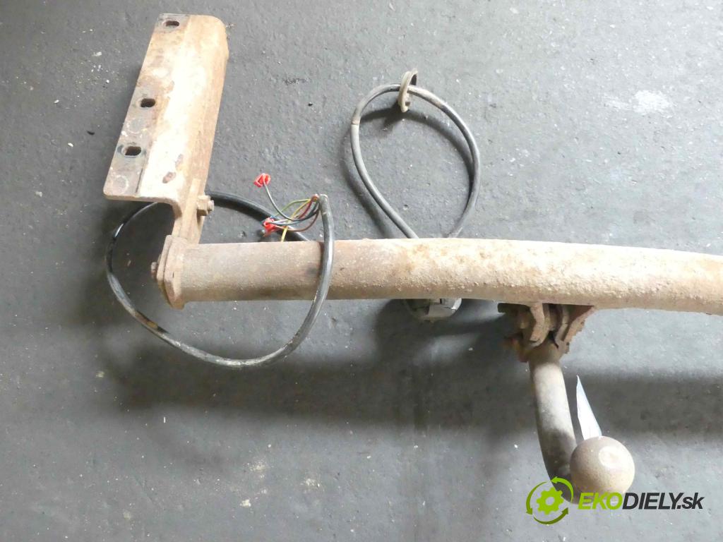 Toyota Corolla Verso I 2001-2004 2.0 D4D 90 hp manual 66 kW 1995 cm3 5- oko tažné