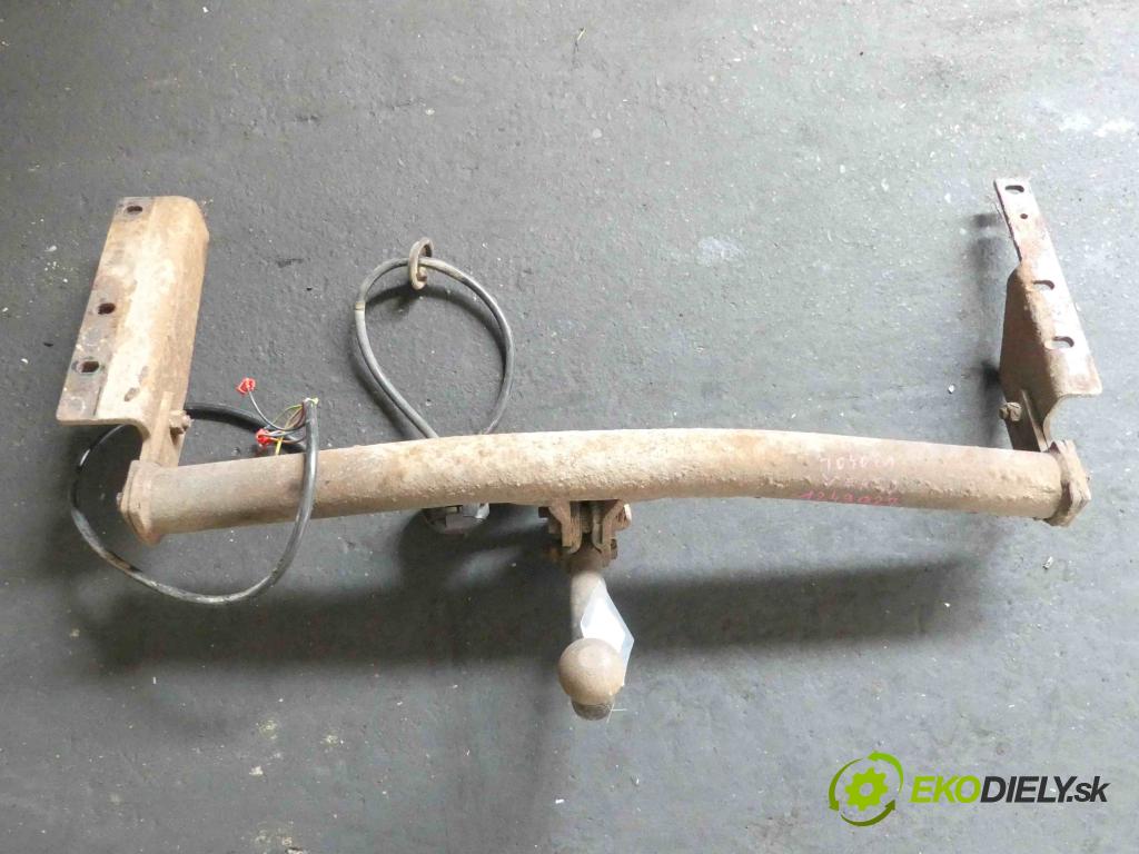 Toyota Corolla Verso I 2001-2004 2.0 D4D 90 hp manual 66 kW 1995 cm3 5- oko tažné