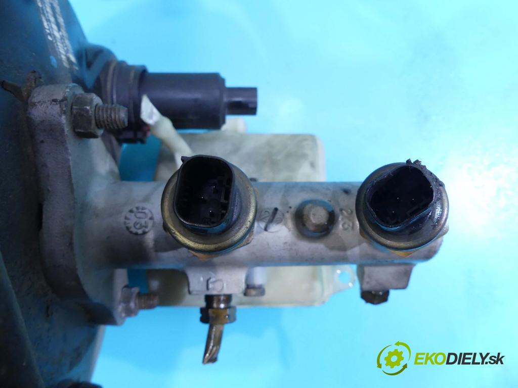 Volvo S60 I 2000-2010 2.4 TD 131 HP automatic 96 kW 2401 cm3 4- servo brzdové P30665453