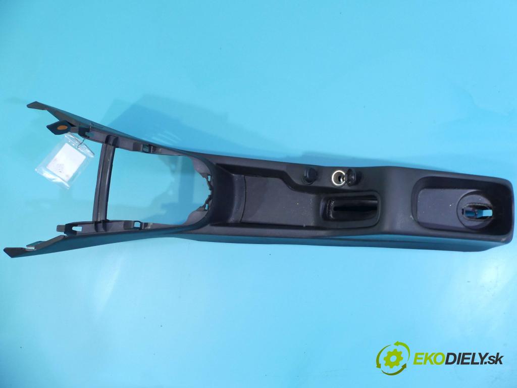 Citroen C3 II 2009-2016 1.2 Tech: 82 HP manual 60 kW 1199 cm3 5- operadlo 9684220977 (Lakťové opierky)