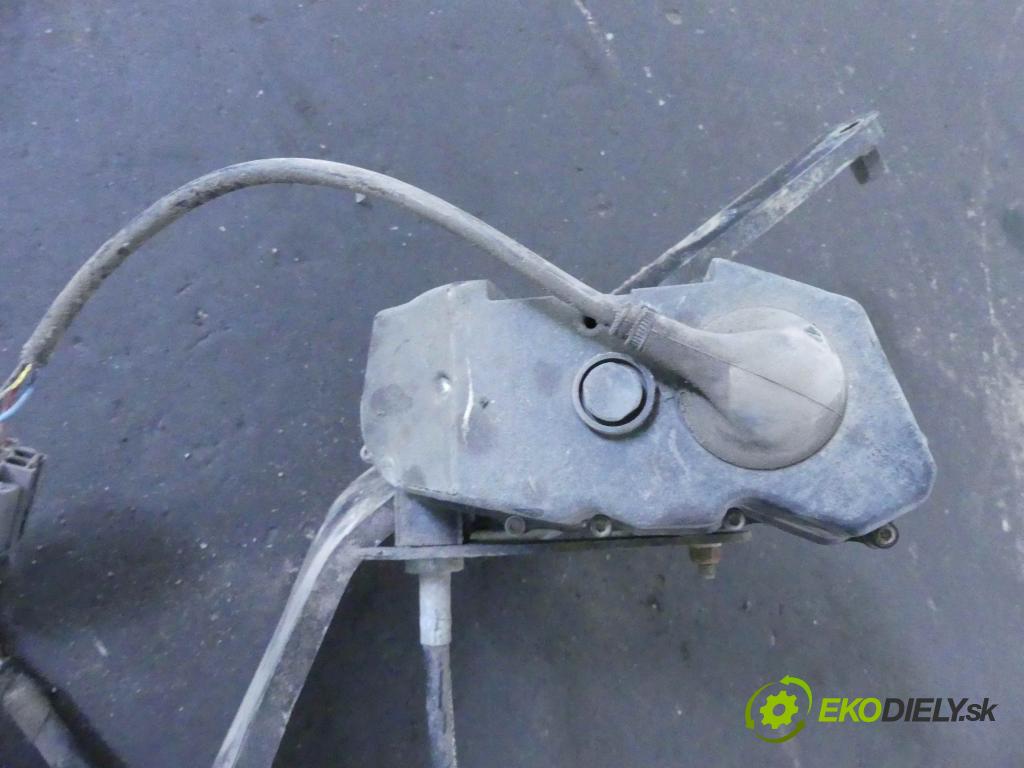 Ford Focus Mk3 2010-2018 2.0 TDCI 140 HP manual 103 kW 1997 cm3 5- Hák: vlečení: BM5J-N19D521-DB (Ťažné zariadenia)