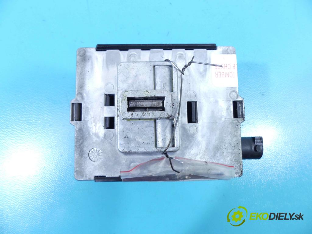 Renault Laguna II 2001-2007 1.9 dci 120 HP manual 88 kW 1870 cm3 5- Blokáda: řízení:  (Ostatné)