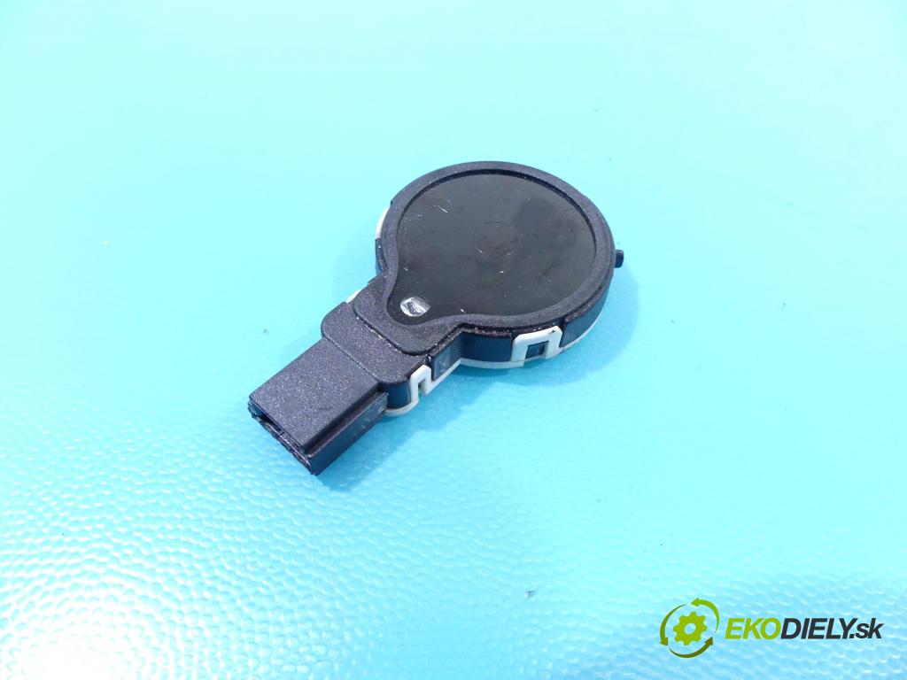 Volvo V60 I 2010-2018 2.4 D5 181KM automatic 133 kW 2400 cm3 5- snímač déšť: 31314540 (Snímače dažďa)