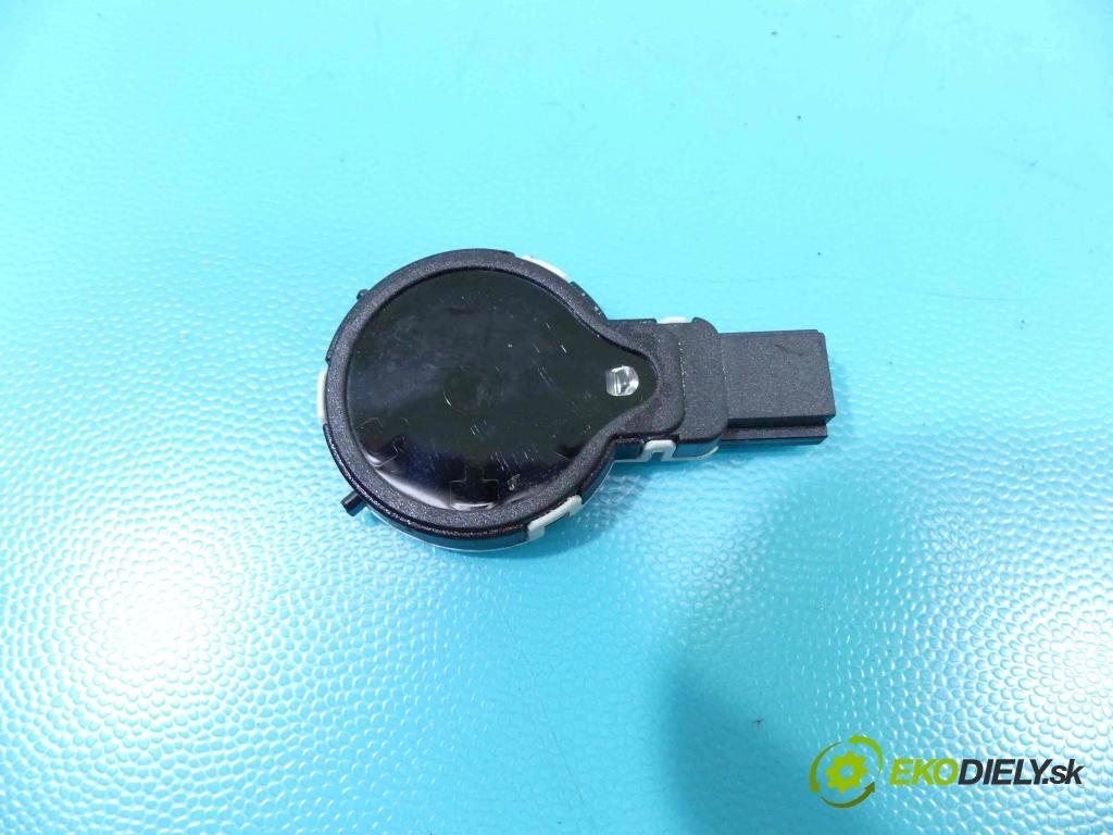 Volvo V60 I 2010-2018 2.4 D5 181KM automatic 133 kW 2400 cm3 5- snímač déšť: 31314540 (Snímače dažďa)