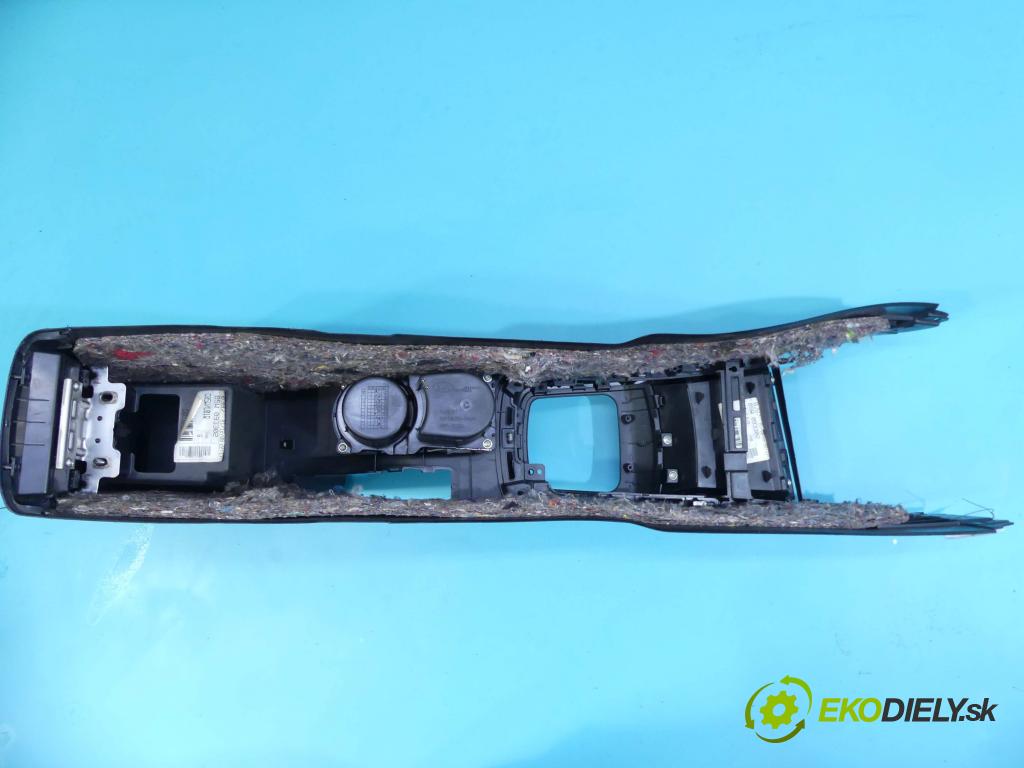 Kia Ceed I 2006-2012 2.0 crdi 140 HP manual 103 kW 1991 cm3 5- operadlo 1296687 (Lakťové opierky)