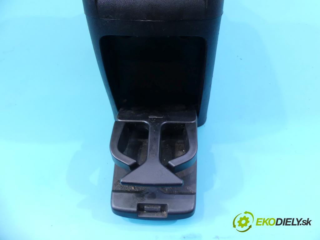 Kia Ceed I 2006-2012 2.0 crdi 140 HP manual 103 kW 1991 cm3 5- operadlo 1296687 (Lakťové opierky)