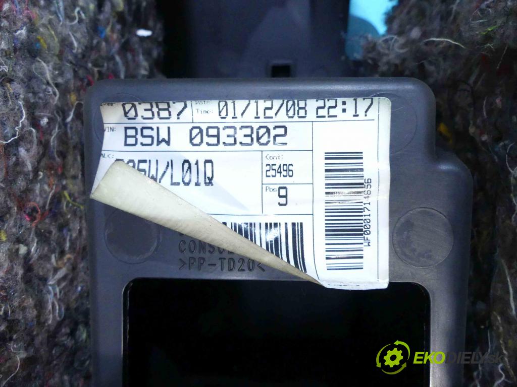 Kia Ceed I 2006-2012 2.0 crdi 140 HP manual 103 kW 1991 cm3 5- operadlo 1296687 (Lakťové opierky)