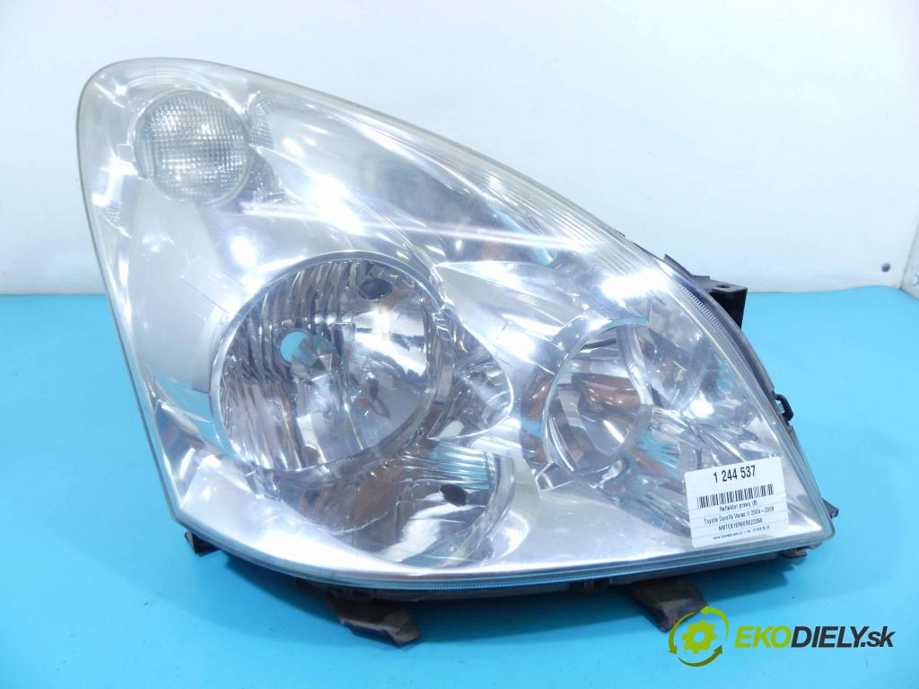 Toyota Corolla Verso II 2004-2009 2.0 D4D 116 HP manual 85 kW 1995 cm3 5- Reflektor: pravý  (Pravé)