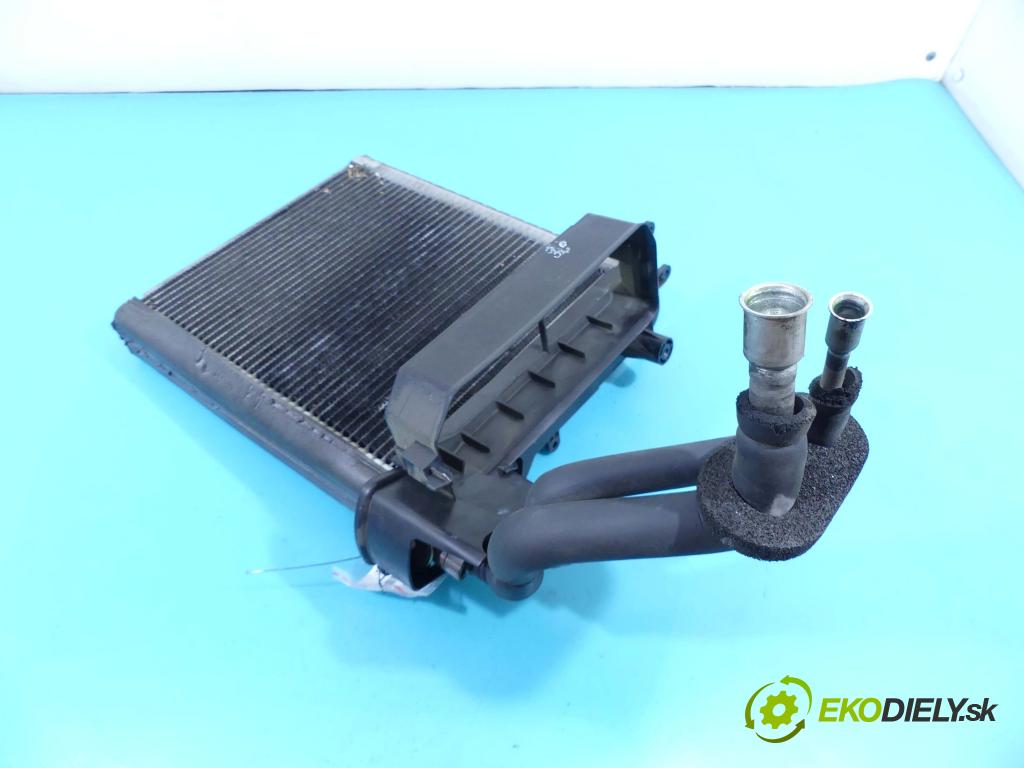 Toyota Corolla Verso II 2004-2009 2.0 D4D 116 HP manual 85 kW 1995 cm3 5- radiator  (Radiátory kúrenia)