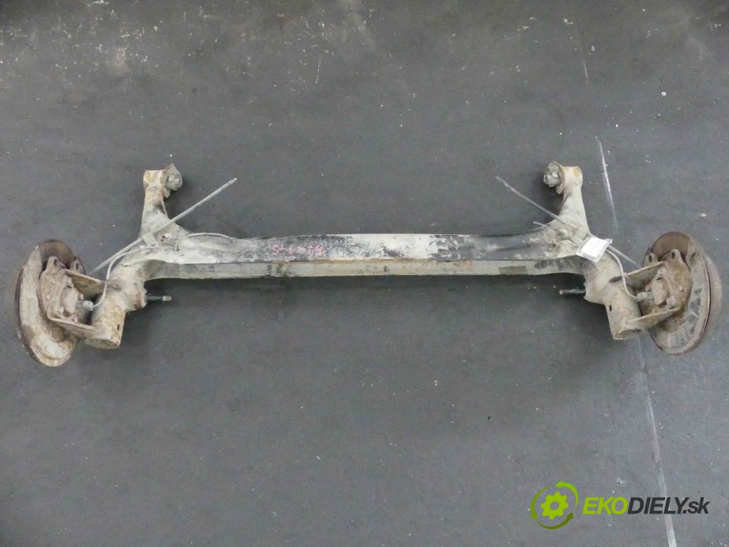 Toyota Corolla Verso II 2004-2009 2.0 D4D 116 hp manual 85 kW 1995 cm3 5- zadní výztuha 