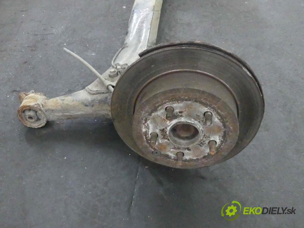 Toyota Corolla Verso II 2004-2009 2.0 D4D 116 hp manual 85 kW 1995 cm3 5- zadní výztuha