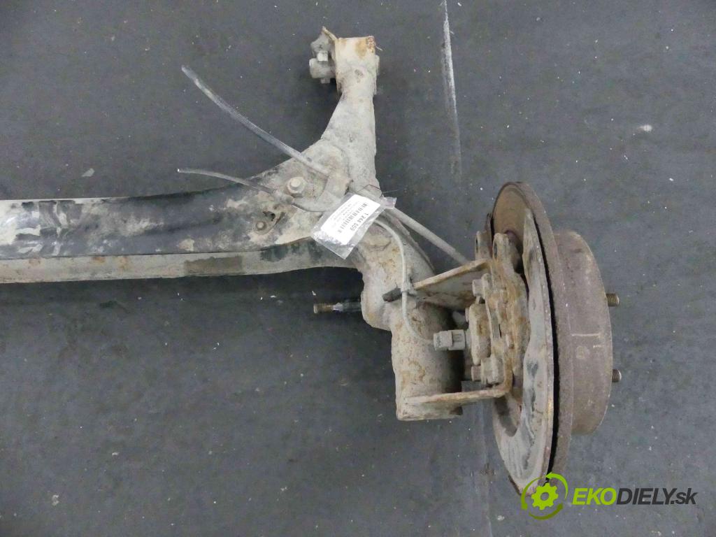 Toyota Corolla Verso II 2004-2009 2.0 D4D 116 hp manual 85 kW 1995 cm3 5- zadní výztuha