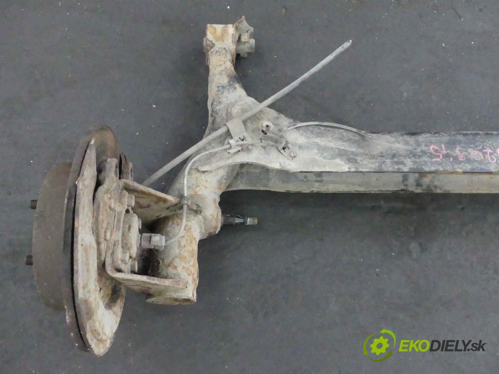 Toyota Corolla Verso II 2004-2009 2.0 D4D 116 hp manual 85 kW 1995 cm3 5- zadní výztuha