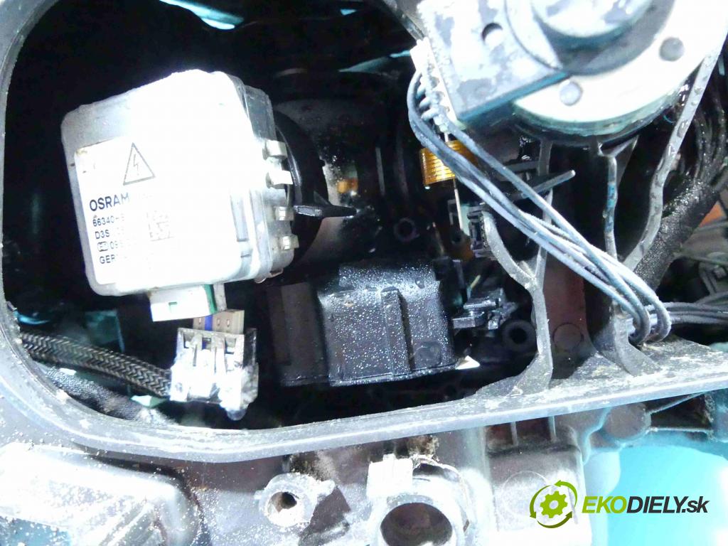 Volvo V60 I 2010-2018 2.4 D5 181KM automatic 133 kW 2400 cm3 5- světlo levý 31420108 (Klika dveří ostatní)