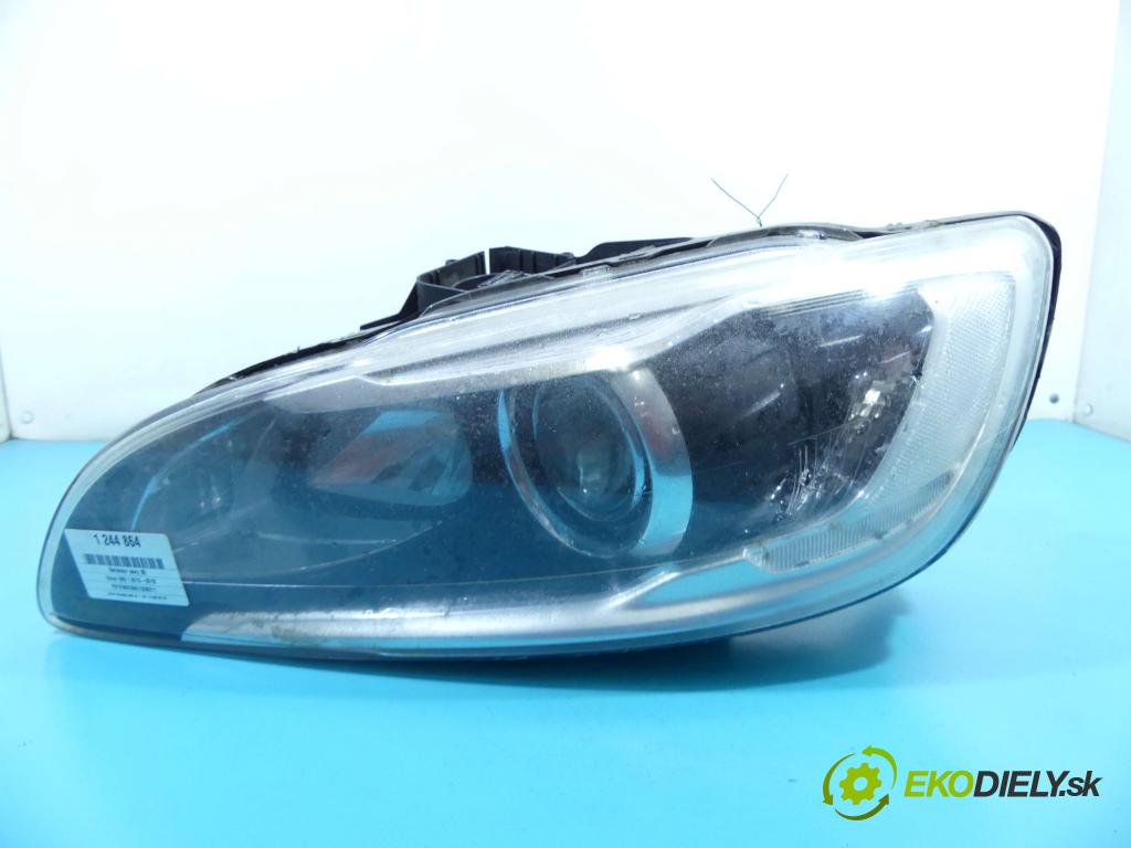 Volvo V60 I 2010-2018 2.4 D5 181KM automatic 133 kW 2400 cm3 5- Reflektor: ľavý 31420108 (Kľučka dverí ostatné)