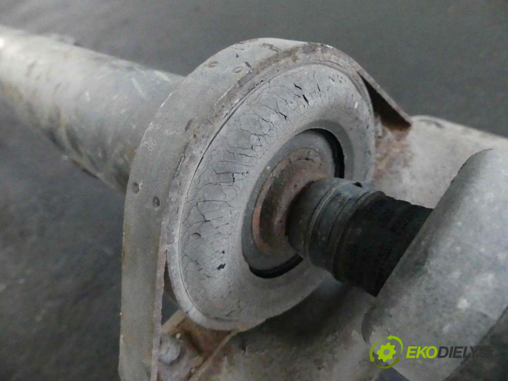 Volvo V60 I 2010-2018 2.4 D5 181KM automatic 133 kW 2400 cm3 5- Hřídel:  (Kardaňové hriadele)