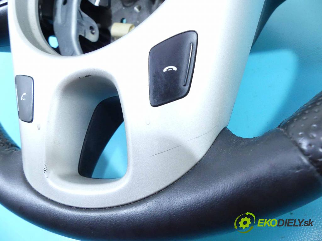 Kia Venga 1.4 16v 90 HP manual 66,2 kW 1396 cm3 5- volant  (Volanty)