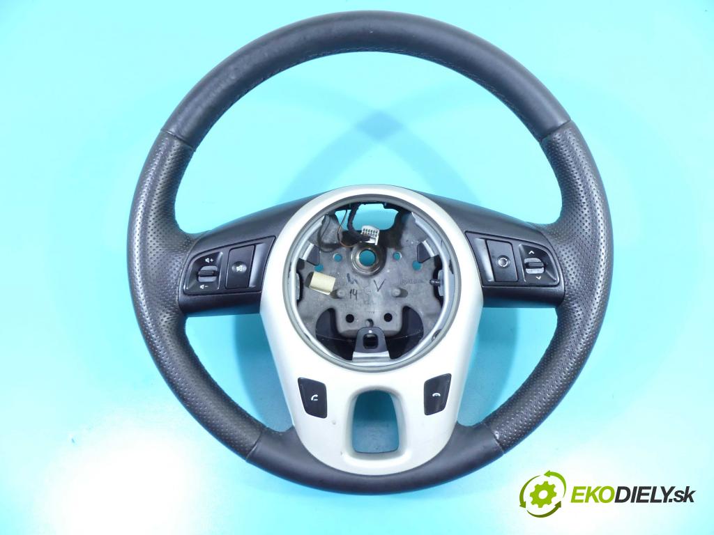 Kia Venga 1.4 16v 90 HP manual 66,2 kW 1396 cm3 5- volant  (Volanty)