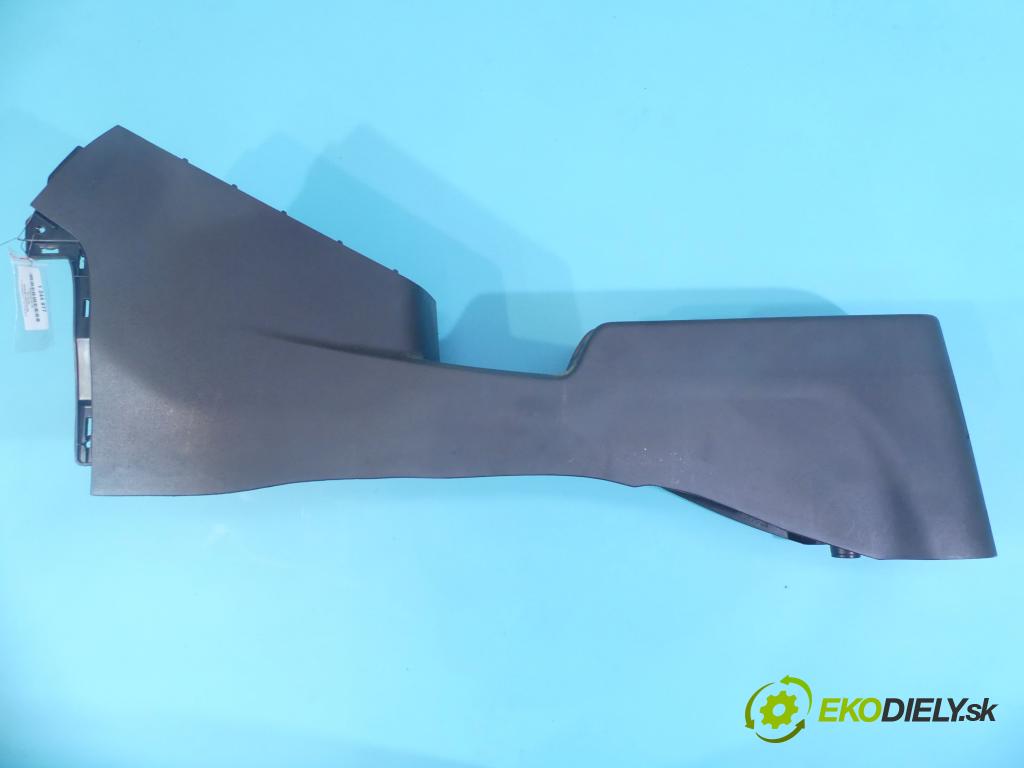 Kia Venga 1.4 16v 90 HP manual 66,2 kW 1396 cm3 5- operadlo 846101P000EQ (Lakťové opierky)