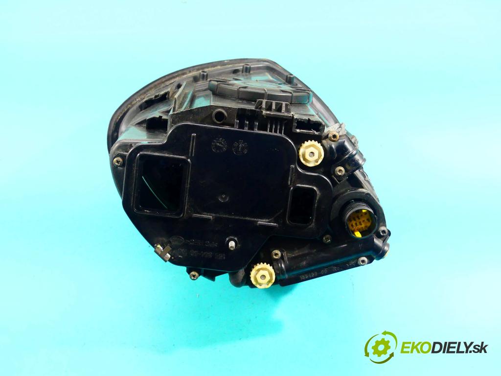 Lancia Thesis 2.4 170 HP automatic 125 kW 2446 cm3 4- Reflektor: pravý  (Pravé)