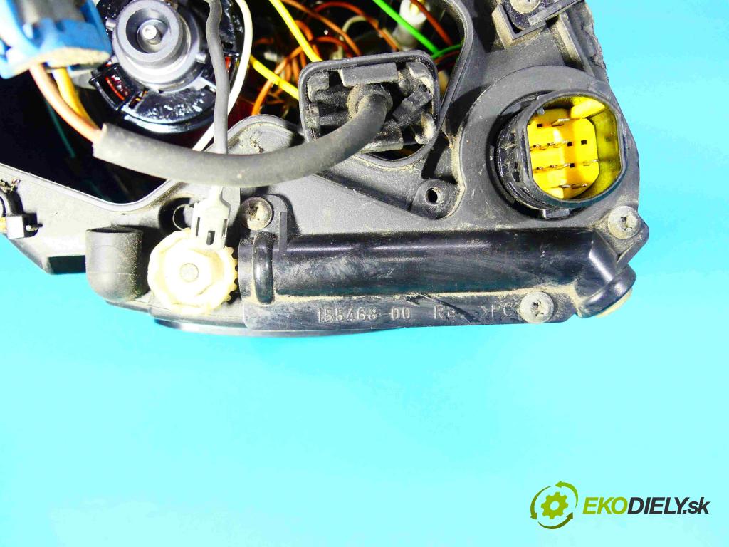 Lancia Thesis 2.4 170 HP automatic 125 kW 2446 cm3 4- Reflektor: pravý  (Pravé)