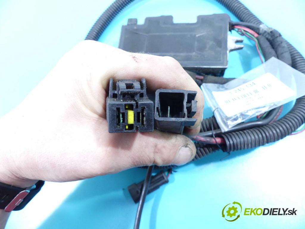 Lancia Thesis 2.4 170 HP automatic 125 kW 2446 cm3 4- Relé: 908.0001.16 (Relé)